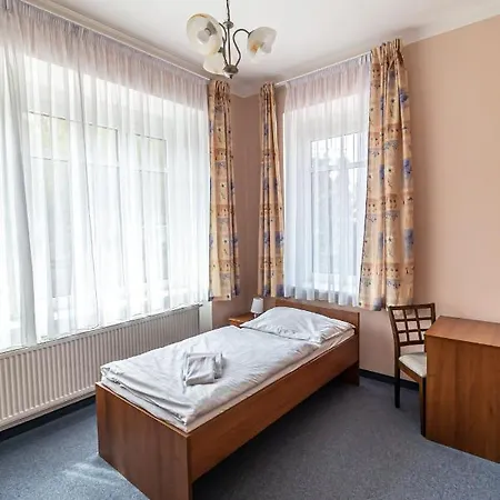 Hotel Samechov - Pokoj 14 4*
