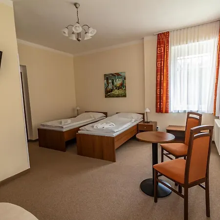 Hotel Samechov - Pokoj 14 Hotel Chocerady