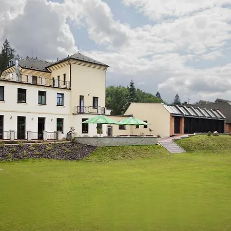Hotel Samechov - Pokoj 14 4*